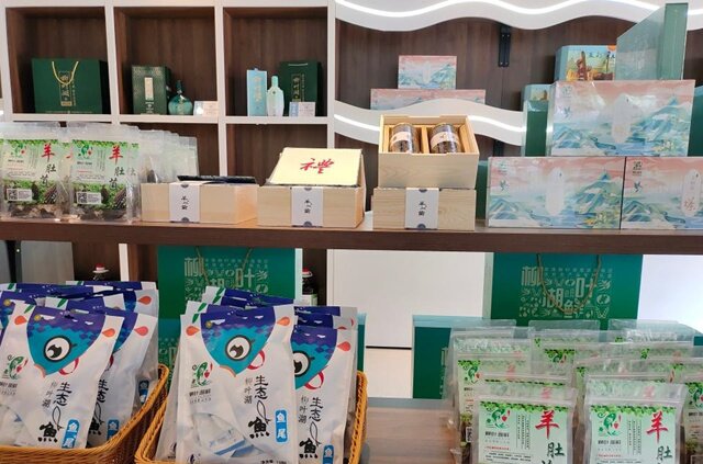 “柳叶湖鲜”助沃土精华成致富引擎